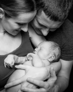 La madre e il padre influiscono sullo sviluppo emotivo dei bambini