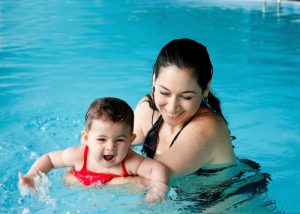 Idroterapia: benefici per lo sviluppo dei bambini