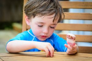 L'indipendenza dei bambini inizia a 2 anni