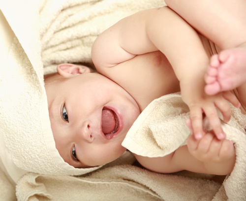 Lo sviluppo emotivo dei bambini inizia da piccoli