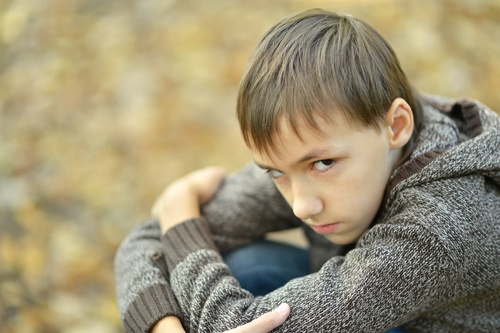 ragazzino arrabbiato