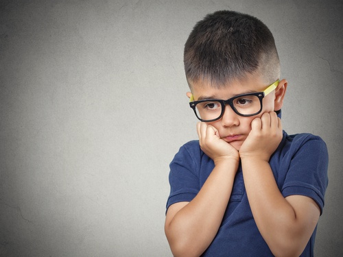6 sintomi di carenza affettiva nei bambini