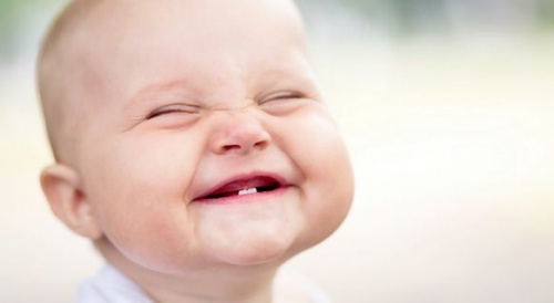 Consigli per proteggere i denti dei bambini