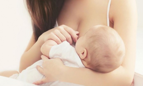Buoni motivi per allattare il neonato al seno