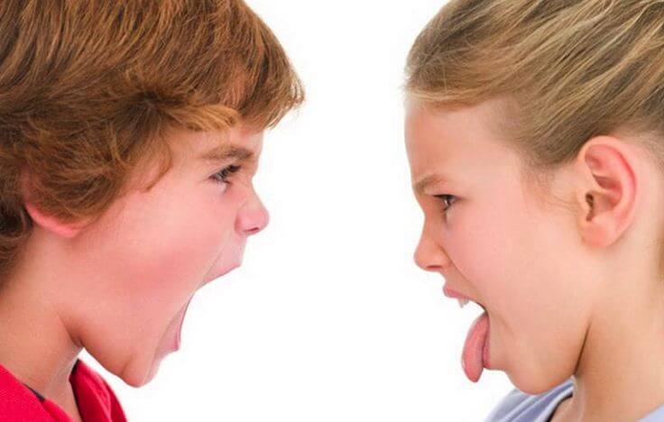 Figli aggressivi