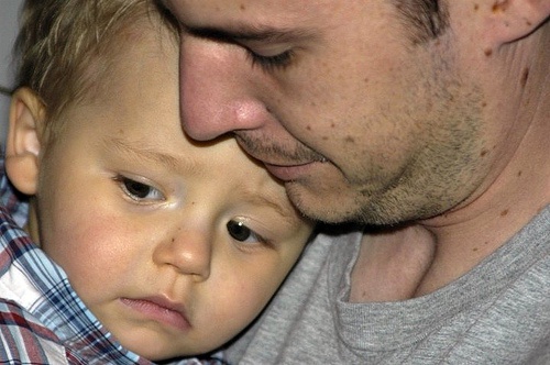 Come individuare l’intolleranza al lattosio nei neonati