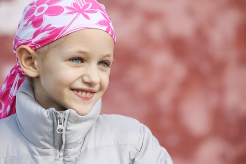 A quei piccoli supereroi che lottano contro il cancro infantile