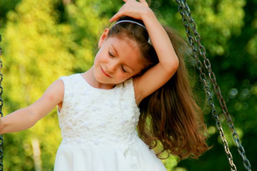 bambina-sullaltalena