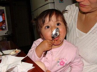bimba-che-mangia