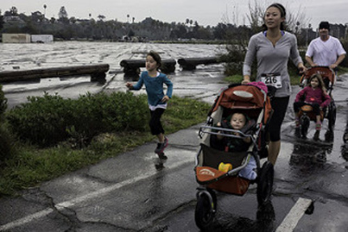 famiglia-che-corre