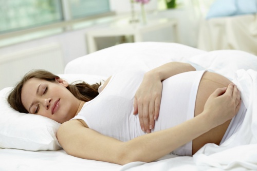 13 consigli per dormire bene in gravidanza