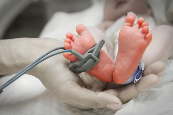 Bambini prematuri: come prendersi cura di loro