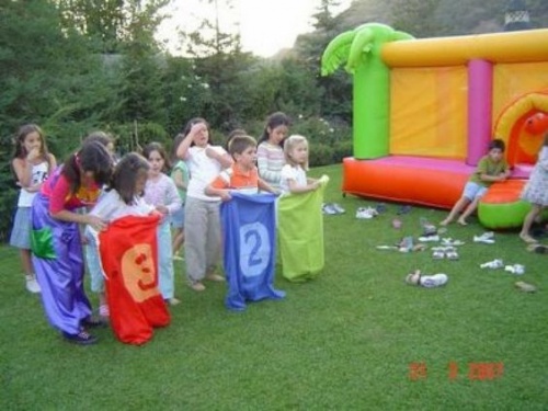 Festa di compleanno in giardino