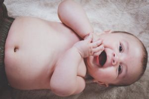 Come sviluppare l'intelligenza del bebè