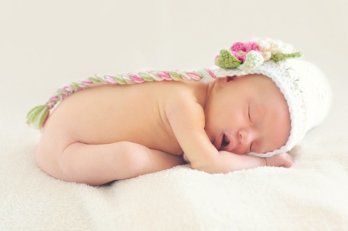 Il sonno del neonato si stabilizza col passare del tempo.