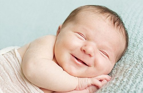 sorriso del neonato