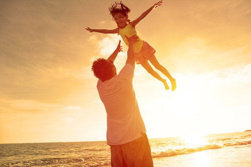 Non essere un padre assente: gioca con i tuoi figli