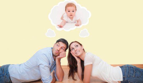 Coppia che immagina il loro bambino