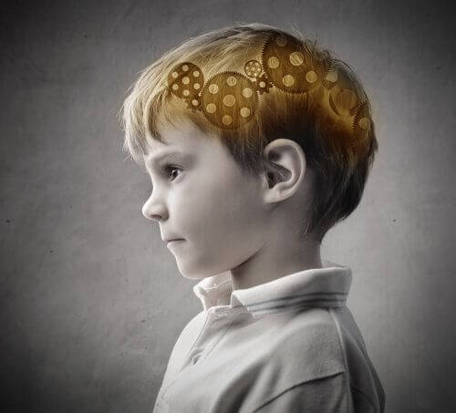 Educazione dei figli: ingranaggi del cervello di un bambino.
