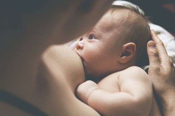Una dieta per le mamme che allattano è fondamentale.