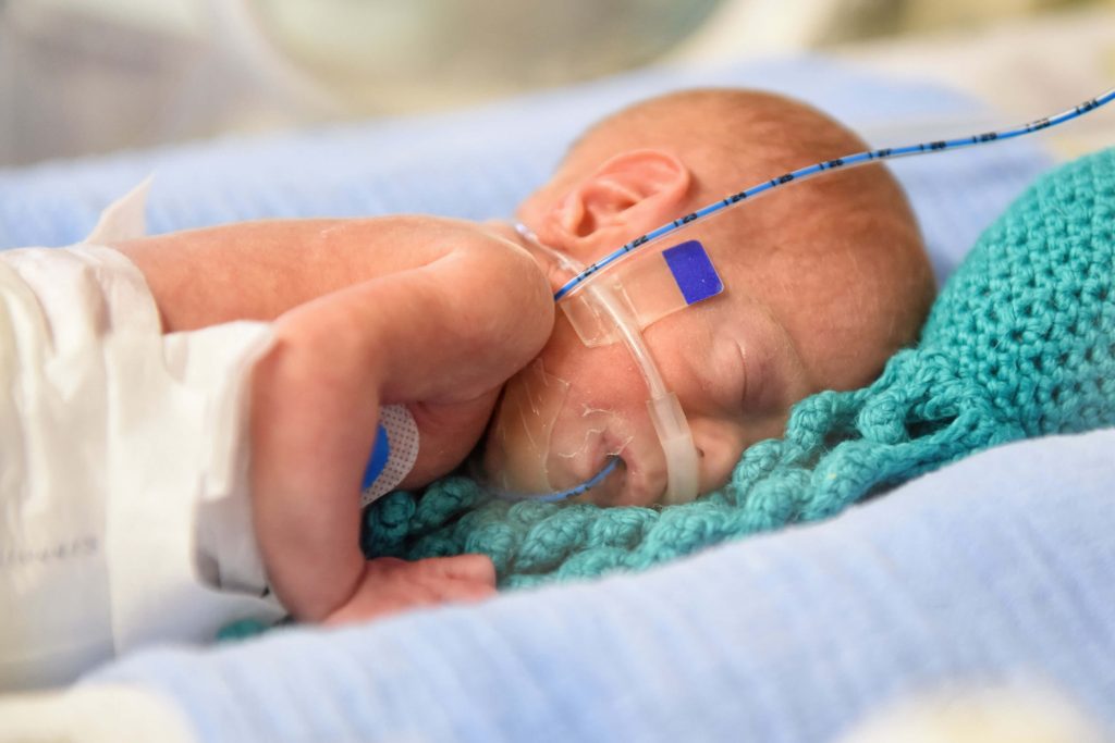 Bambini prematuri: aumenta il tasso di sopravvivenza