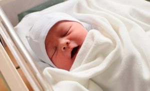 Cosa sono quei rumori strani nel respiro del bebè