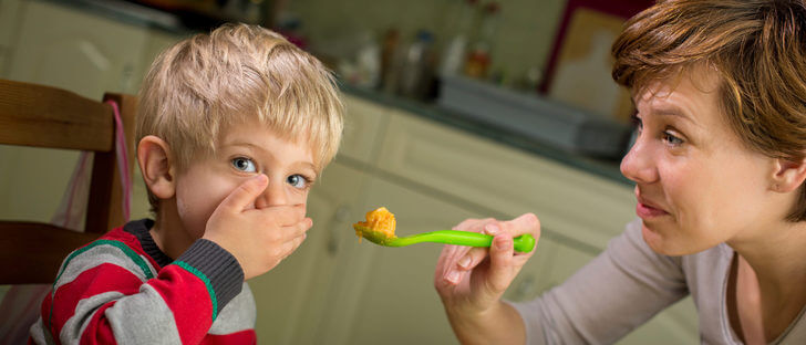 Non obbligare il bambino se non vuole mangiare