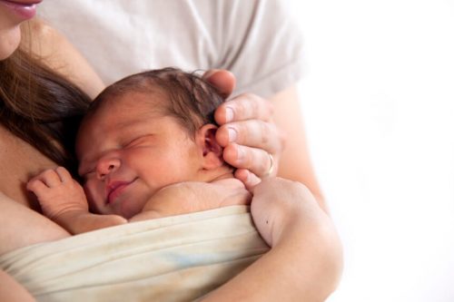 Perché è importante abbracciare sempre il vostro bebè?