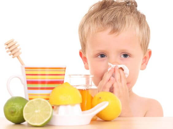 Integrare le difese immunitarie con frutta e altri cibi