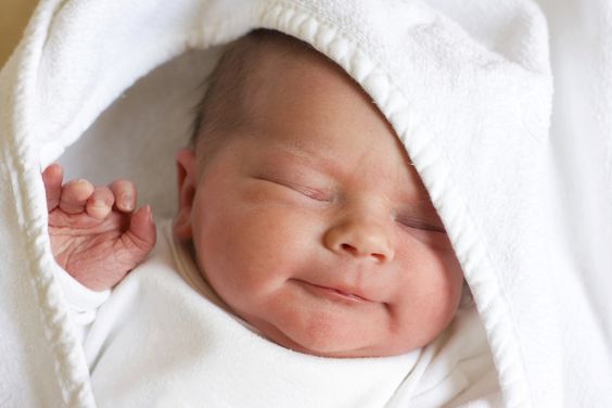 5 curiosità sconosciute sui primi giorni dei neonati