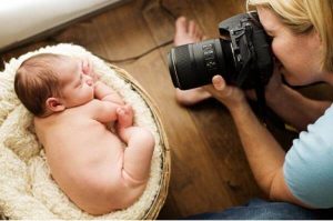Foto col flash ai bebè: possono diventare ciechi?