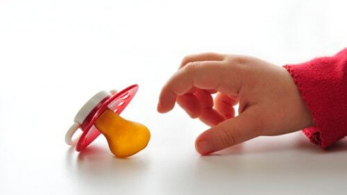 uso eccessivo del ciuccio