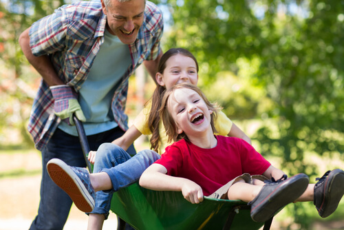 L'iperattività infantile costringe i bambini a muoversi in continuazione.
