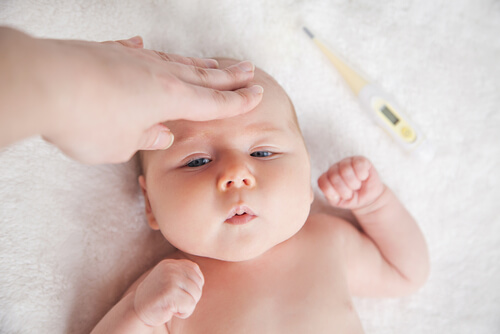 Il russare nei bambini può essere dovuto anche al raffreddore
