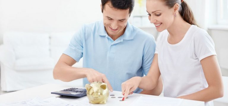 12 consigli per risparmiare denaro quando avete un bebè