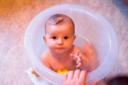 Lavare i bambini