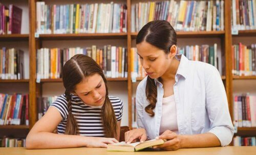 Il nostro ruolo di genitori prevede che insegniamo ai nostri figli l'importanza della scuola per evitare la bocciatura