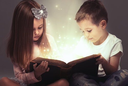 Attraverso storie divertenti, le favole consegnano ai bambini strumenti utili per la vita di tutti i giorni