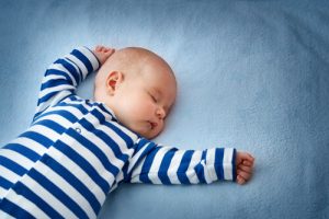 Il riflesso del collo: l'importanza della sua presenza nello sviluppo infantile