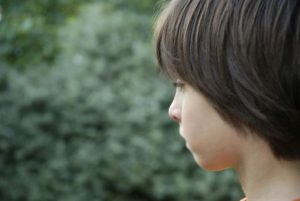 Bambino autistico: le caratteristiche principali