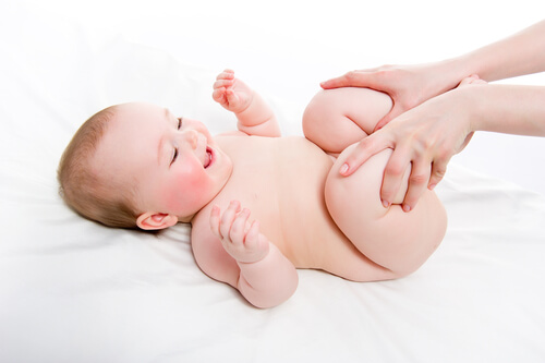 Esercizio per rinforzare i muscoli del bambino