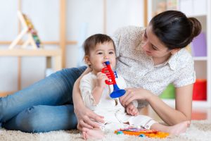 3 modi per intrattenere il bambino durante il giorno