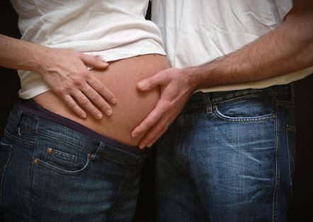Per conservare le amicizie dopo la gravidanza è importante non trascurare mai il proprio rapporto di coppia