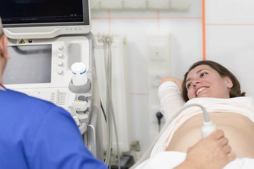 La carenza di liquido amniotico viene diagnosticata attraverso un'ecografia