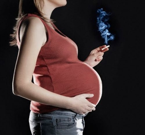 Quali sono i danni provocati dal fumo in gravidanza?