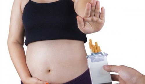 Smettere di fumare può essere difficile, ma estremamente importante, soprattutto se si aspetta un bambino