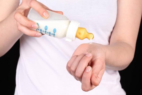 Conservare il latte materno: ecco alcuni trucchi