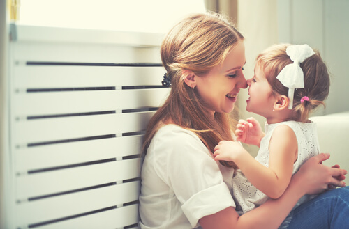 Per prevenire la carenza affettiva nei bambini, è necessario ascoltarli con affetto e comprensione