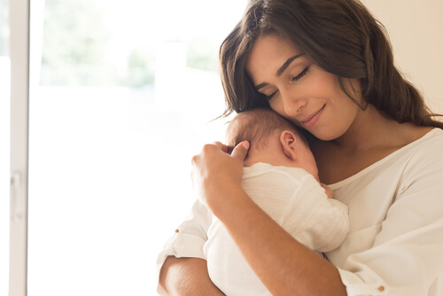 I cambiamenti nel cervello della madre la rendono più adatta a prendersi cura del figlio