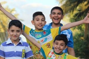 Insegnate al bambino a parlare e comportarsi correttamente